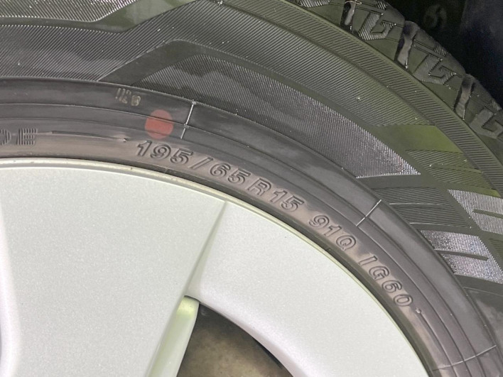 2010 Toyota Prius DAA-ZVW30 (UW-69f496d4b9b6d)[12]