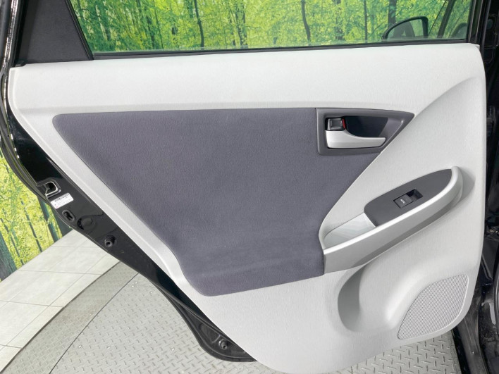 2010 Toyota Prius DAA-ZVW30 (UW-69f496d4b9b6d)[29]
