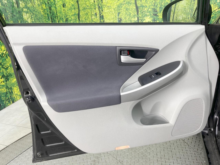 2010 Toyota Prius DAA-ZVW30 (UW-69f496d4b9b6d)[28]