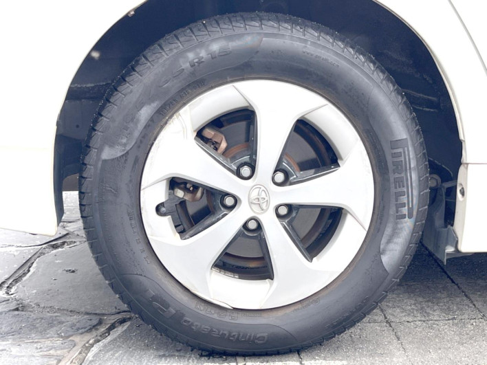 2012 Toyota Prius DAA-ZVW30 (UW-69f496d5d87f5)[23]