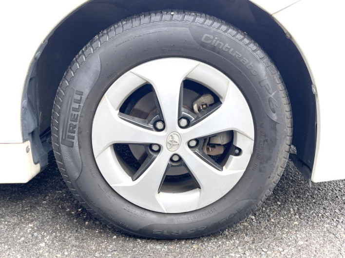 2012 Toyota Prius DAA-ZVW30 (UW-69f496d5d87f5)[24]