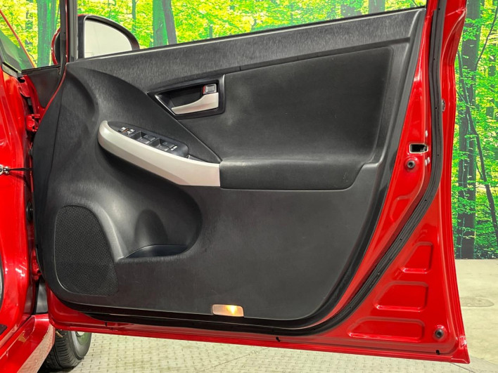 2014 Toyota Prius DAA-ZVW30 (UW-69f496d69244b)[8]