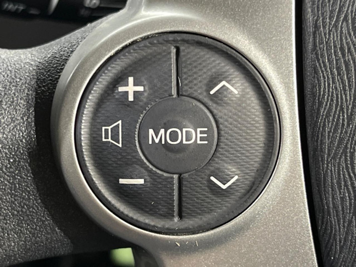 2014 Toyota Prius DAA-ZVW30 (UW-69f496d69244b)[26]