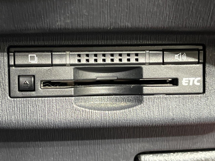 2014 Toyota Prius DAA-ZVW30 (UW-69f496d69244b)[21]