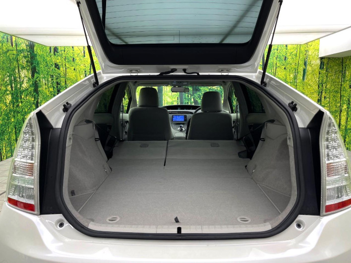 2011 Toyota Prius DAA-ZVW30 (UW-69f496d79ff4e)[27]