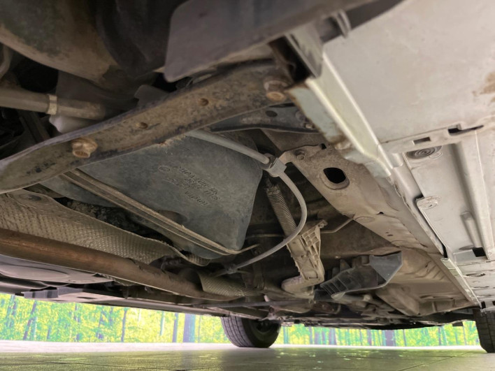 2011 Toyota Prius α DAA-ZVW40W (UW-69f496da0411f)[22]
