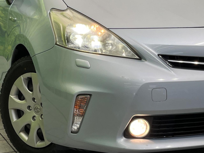 2011 Toyota Prius α DAA-ZVW40W (UW-69f496da0411f)[13]