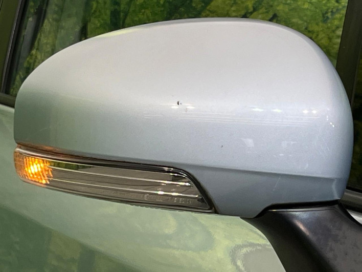 2011 Toyota Prius α DAA-ZVW40W (UW-69f496da0411f)[14]