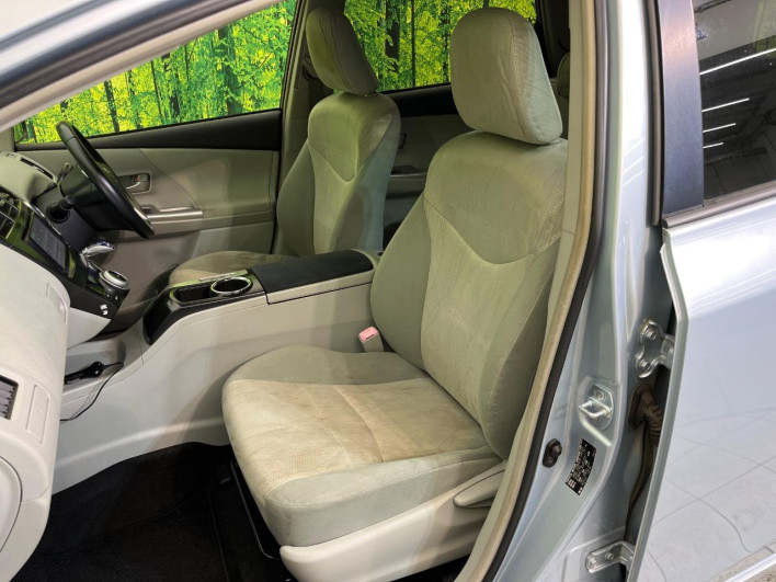 2011 Toyota Prius α DAA-ZVW40W (UW-69f496da0411f)[27]