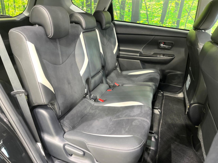2015 Toyota Prius α DAA-ZVW41W (UW-69f496da8335d)[8]