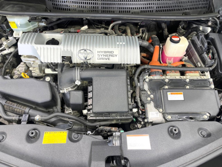 2015 Toyota Prius α DAA-ZVW41W (UW-69f496da8335d)[4]