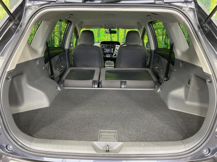 2011 Toyota Prius α DAA-ZVW41W (UW-69f496dadad92)[20]