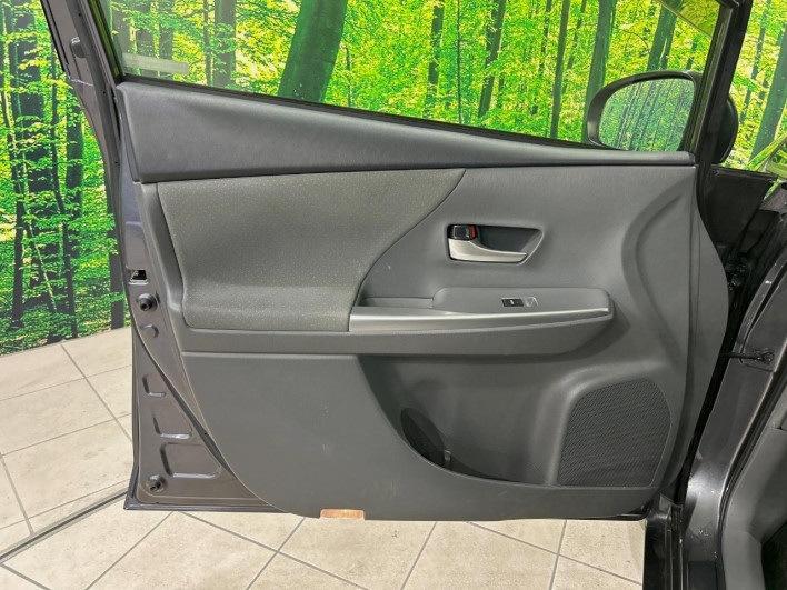 2011 Toyota Prius α DAA-ZVW41W (UW-69f496dadad92)[27]
