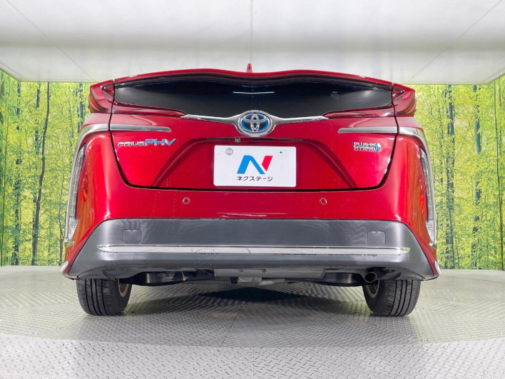 2017 Toyota Prius PHV DLA-ZVW52 (UW-69f496df626ea)[19]