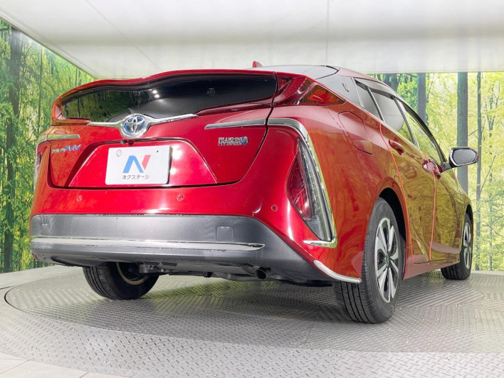 2017 Toyota Prius PHV DLA-ZVW52 (UW-69f496df626ea)[20]