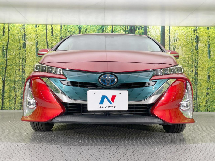 2017 Toyota Prius PHV DLA-ZVW52 (UW-69f496df626ea)[15]