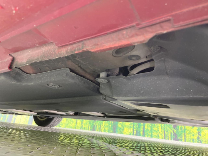 2017 Toyota Prius PHV DLA-ZVW52 (UW-69f496df626ea)[26]