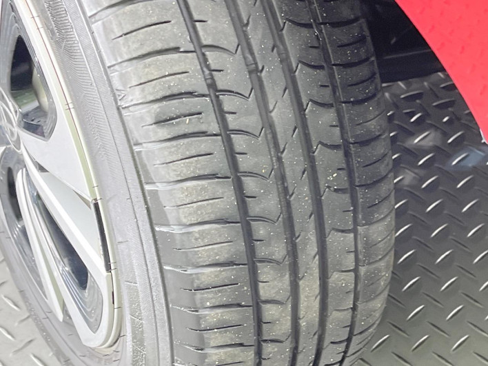 2017 Toyota Prius PHV DLA-ZVW52 (UW-69f496df626ea)[11]
