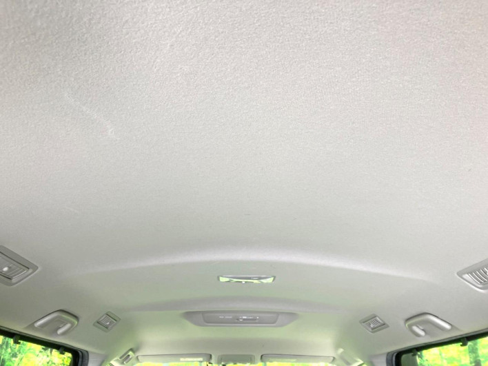 2014 Toyota Noah DAA-ZWR80G (UW-69f496e3ac1e8)[24]
