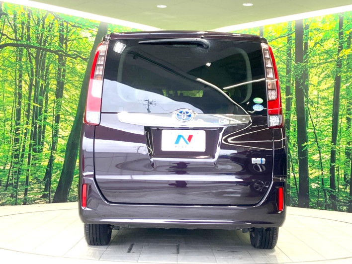 2014 Toyota Noah DAA-ZWR80G (UW-69f496e3ac1e8)[16]