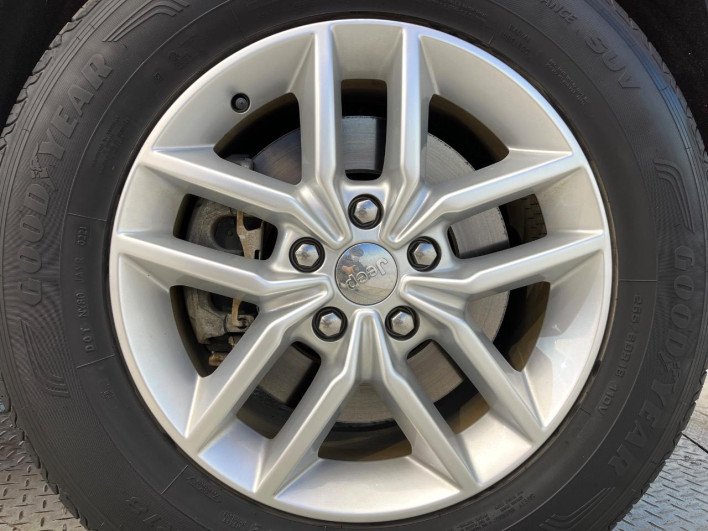 2018 Chrysler Jeep Grand Cherokee DBA-WK36TA (UW-69f56a1f67af9)[29]