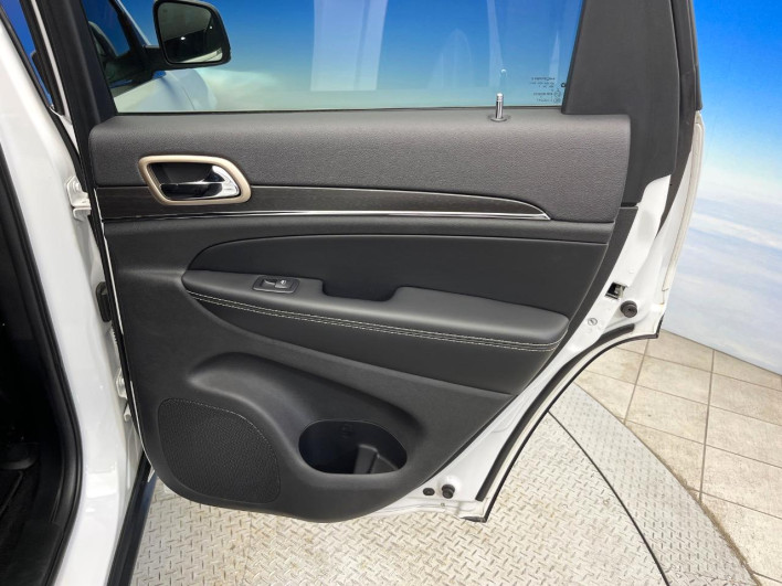 2018 Chrysler Jeep Grand Cherokee DBA-WK36TA (UW-69f56a1f67af9)[20]