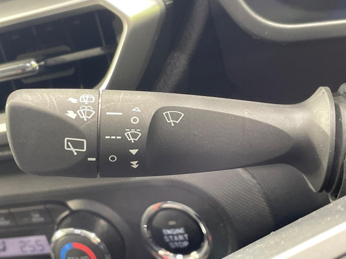 2020 Daihatsu Rocky 5BA-A200S (UW-69f56a22a365c)[16]