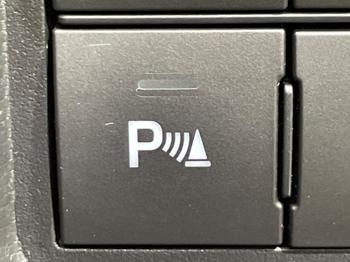 2020 Daihatsu Rocky 5BA-A200S (UW-69f56a22a365c)[23]
