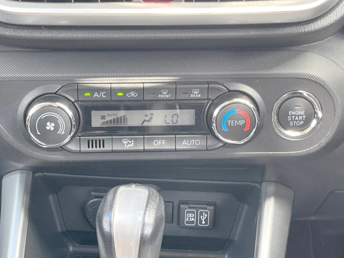 2020 Daihatsu Rocky 5BA-A200S (UW-69f56a22bdd9a)[27]