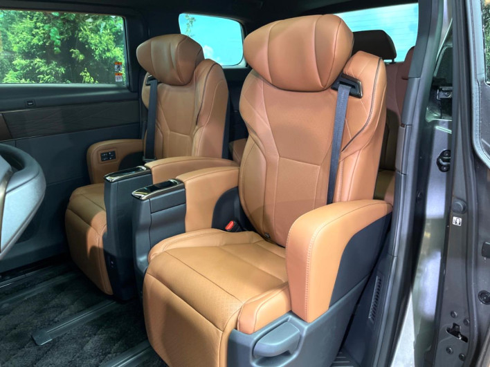 2026 Toyota Vellfire Hybrid 6AA-AAHH40W (UW-69f56a2d33029)[14]