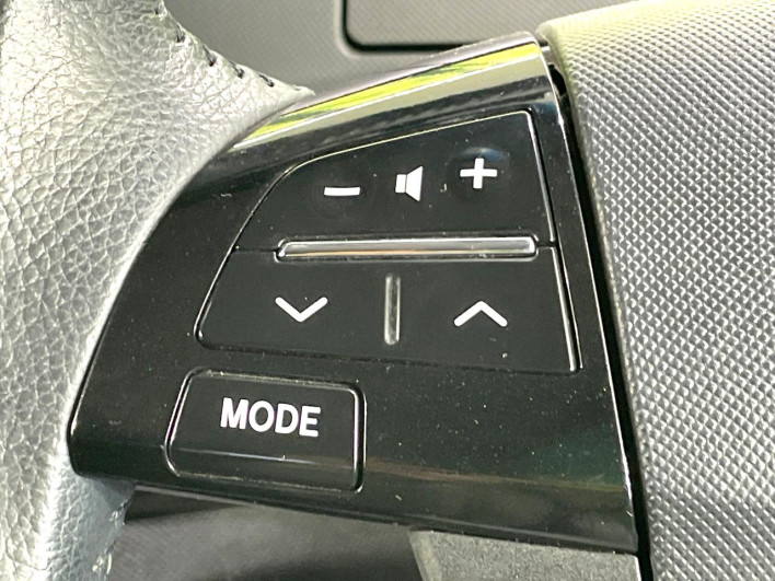2012 Toyota Estima DBA-ACR50W (UW-69f56a31138f1)[17]