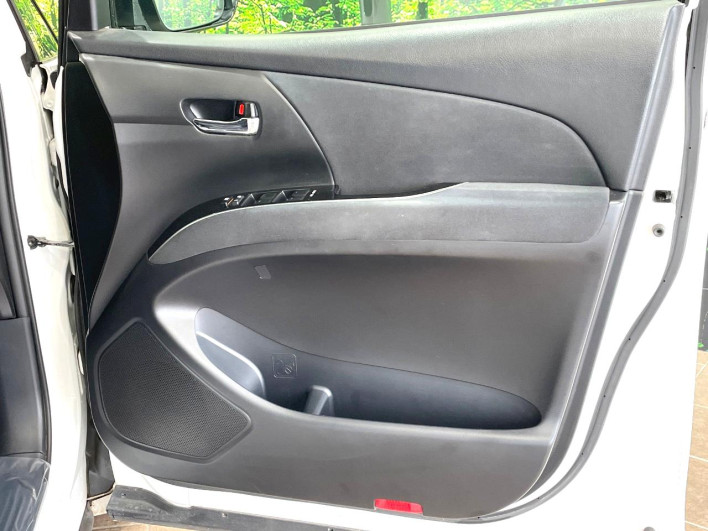 2012 Toyota Estima DBA-ACR50W (UW-69f56a31138f1)[7]