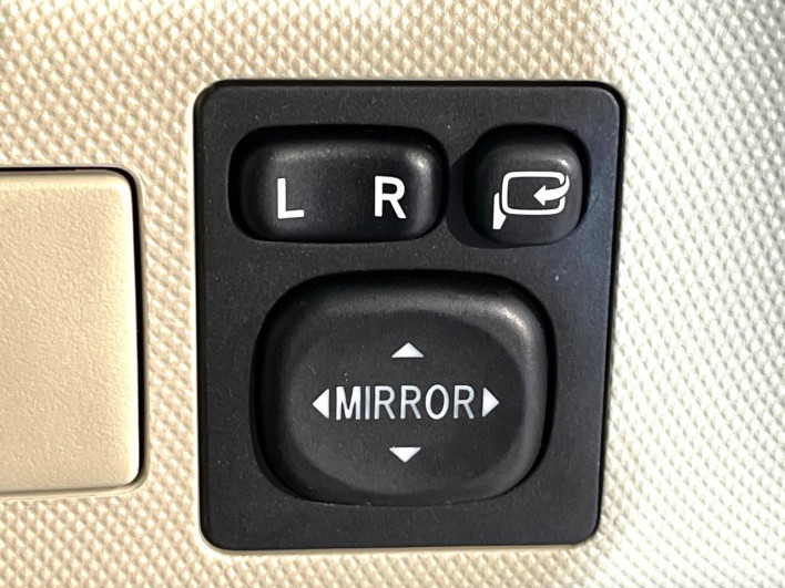 2012 Toyota Estima DBA-ACR55W (UW-69f56a3173932)[10]