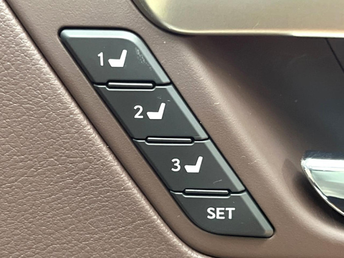 2016 Lexus RX DBA-AGL20W (UW-69f56a4170a9e)[22]
