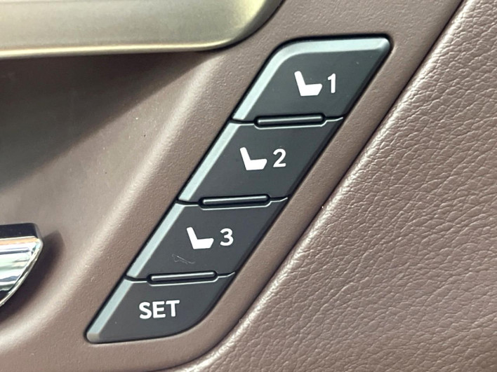 2016 Lexus RX DBA-AGL20W (UW-69f56a4170a9e)[11]