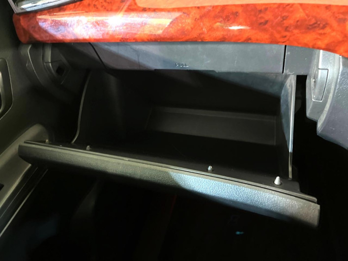 2011 Toyota Vellfire DBA-ANH25W (UW-69f56a43982a5)[20]