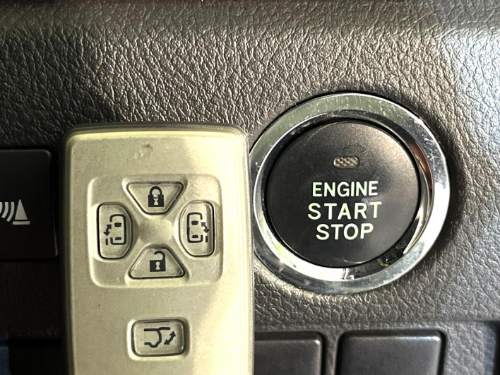 2011 Toyota Vellfire DBA-ANH25W (UW-69f56a43982a5)[15]