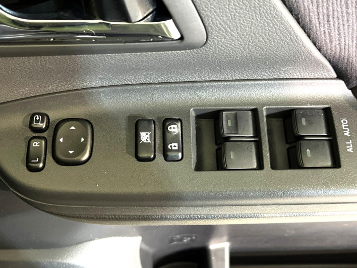 2011 Toyota Vellfire DBA-ANH25W (UW-69f56a43982a5)[9]
