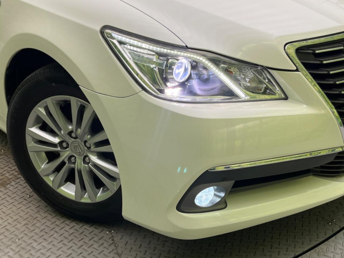 2013 Toyota Crown Hybrid DAA-AWS210 (UW-69f56a45b7ef5)[28]