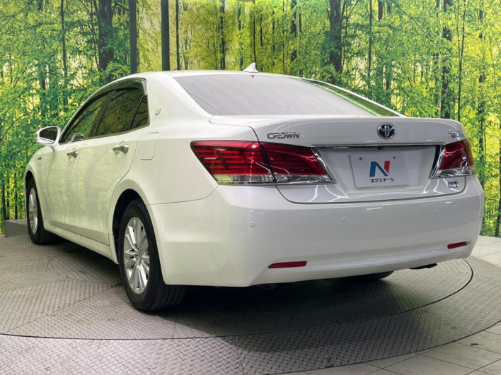 2013 Toyota Crown Hybrid DAA-AWS210 (UW-69f56a45b7ef5)[25]