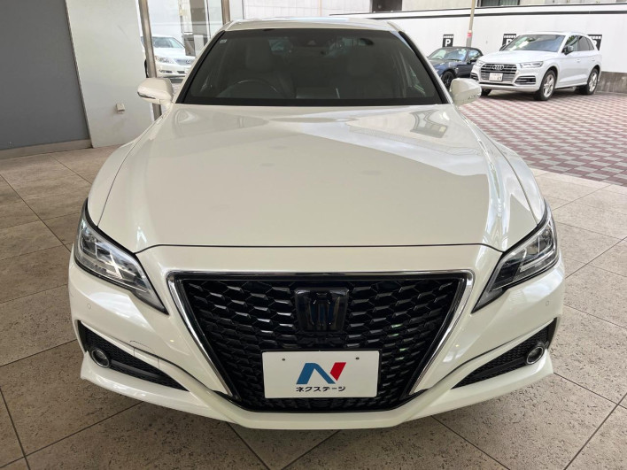 2019 Toyota Crown Hybrid 6AA-AZSH20 (UW-69f56a52d2e68)[19]
