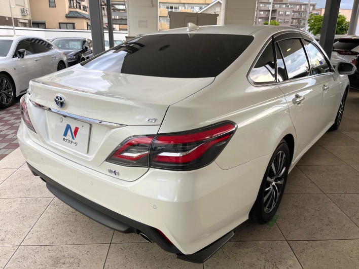 2019 Toyota Crown Hybrid 6AA-AZSH20 (UW-69f56a52d2e68)[24]