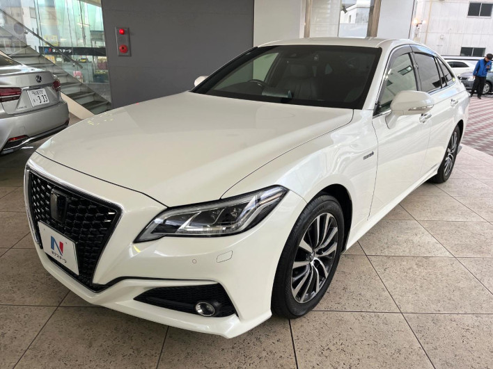 2019 Toyota Crown Hybrid 6AA-AZSH20 (UW-69f56a52d2e68)[20]