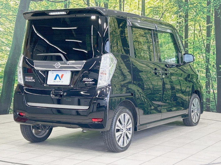 2016 Nissan DAYZ ROOX DBA-B21A (UW-69f56a57c84a7)[8]
