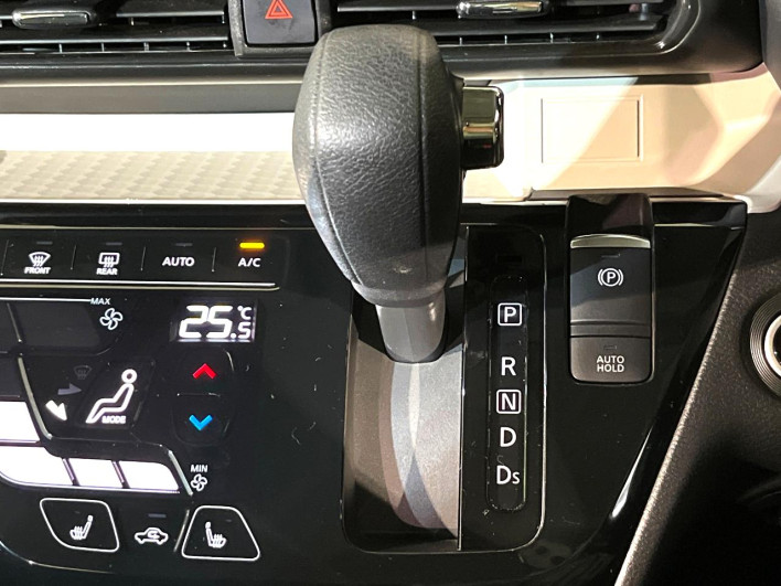 2024 Mitsubishi Delica Mini 4AA-B38A (UW-69f56a5de8a1f)[19]