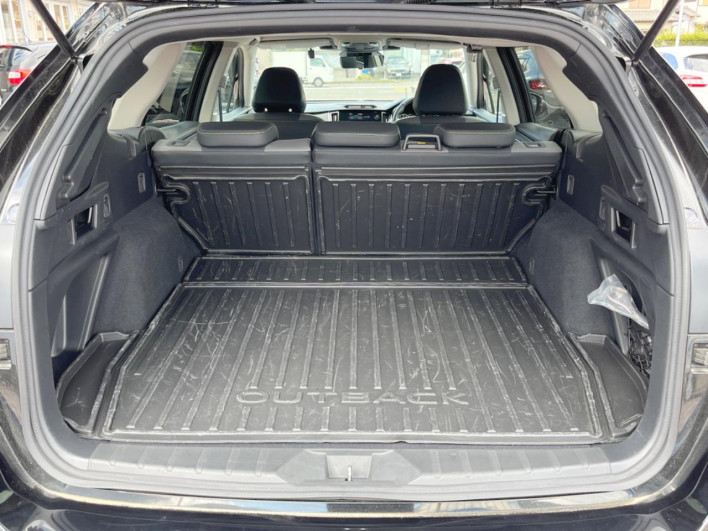 2023 Subaru Legacy Outback 4BA-BT5 (UW-69f56a6e8154b)[24]