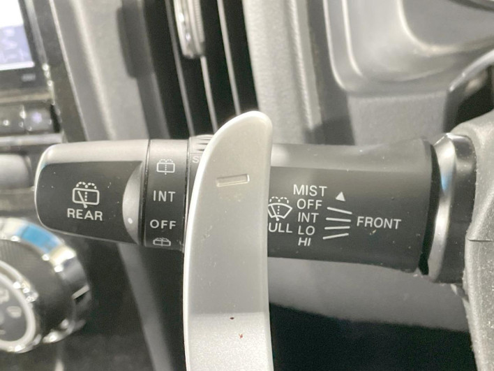 2017 Mitsubishi Delica D:5 LDA-CV1W (UW-69f56a7050d56)[27]