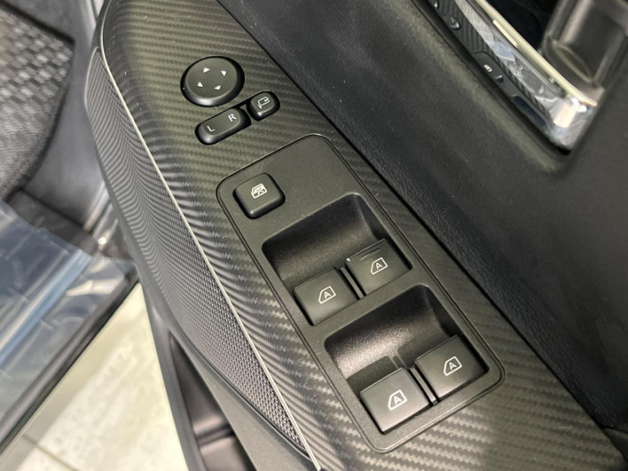 2019 Mitsubishi Delica D:5 3DA-CV1W (UW-69f56a7081a9c)[25]