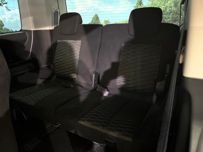 2022 Mitsubishi Delica D:5 3DA-CV1W (UW-69f56a710d4f9)[12]