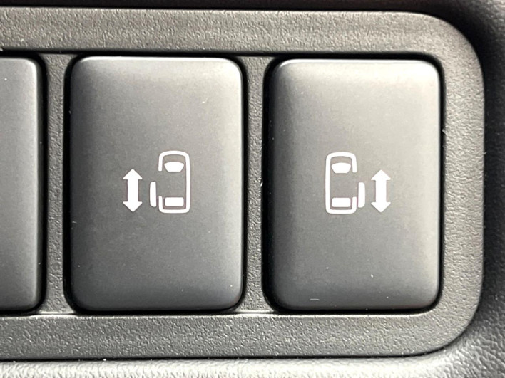 2022 Mitsubishi Delica D:5 3DA-CV1W (UW-69f56a710d4f9)[27]